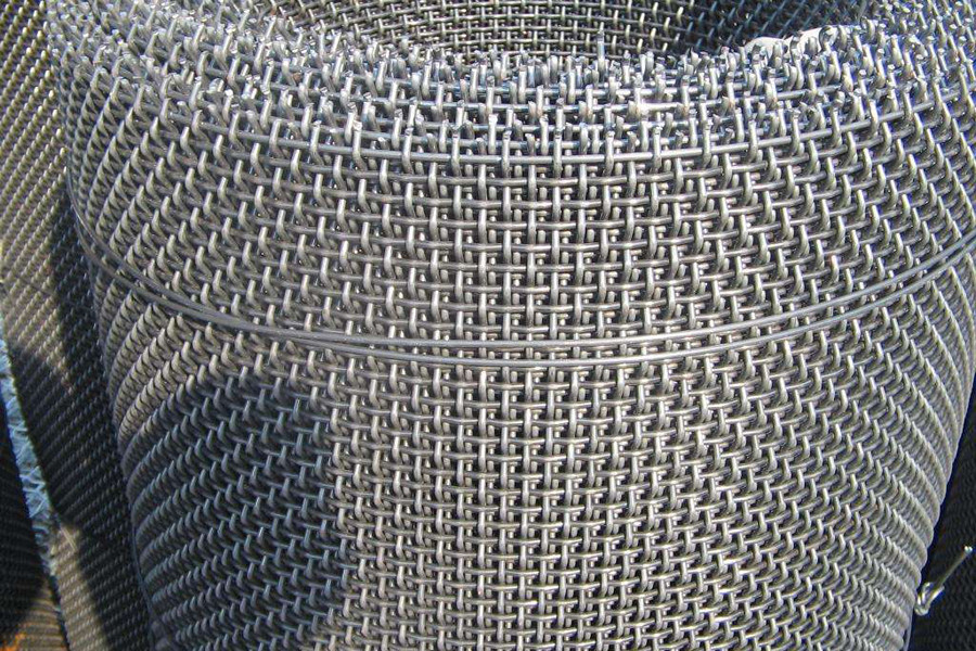不锈钢网毛边和裹边的区别(图1)